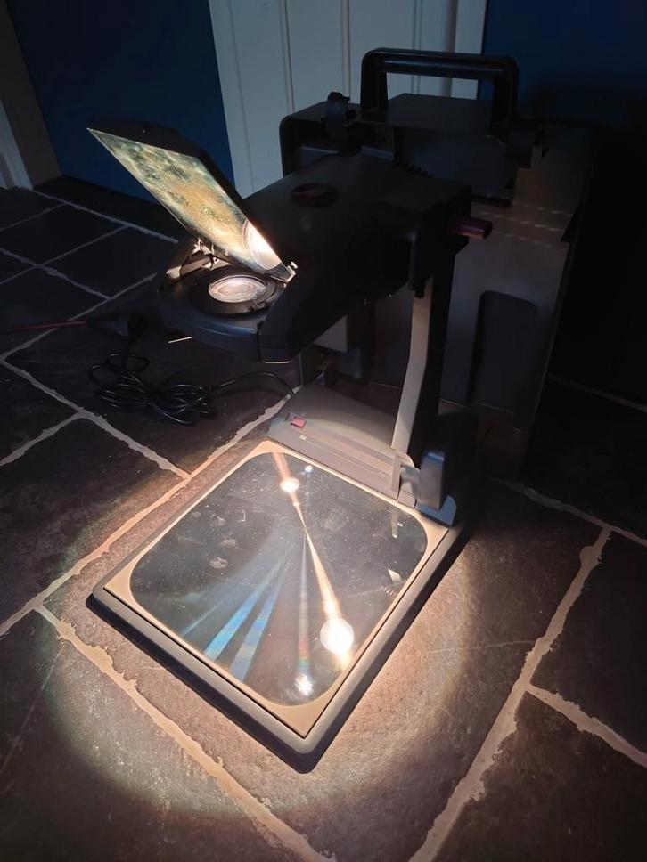 3M Portable Overhead-Projector draagbaar koffer model, zgan!, Audio, Tv en Foto, Beamers, Zo goed als nieuw, Overige technologieën