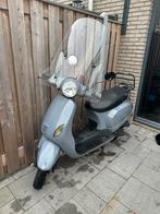 Scooter te koop!, Fietsen en Brommers, Snorfietsen en Snorscooters, Ophalen, Gebruikt, Benzine