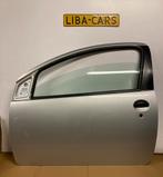 Citroen c1 Peugeot 107 Toyota aygo deur links 3 deurs zilver, Ophalen, Links, Peugeot, Deur