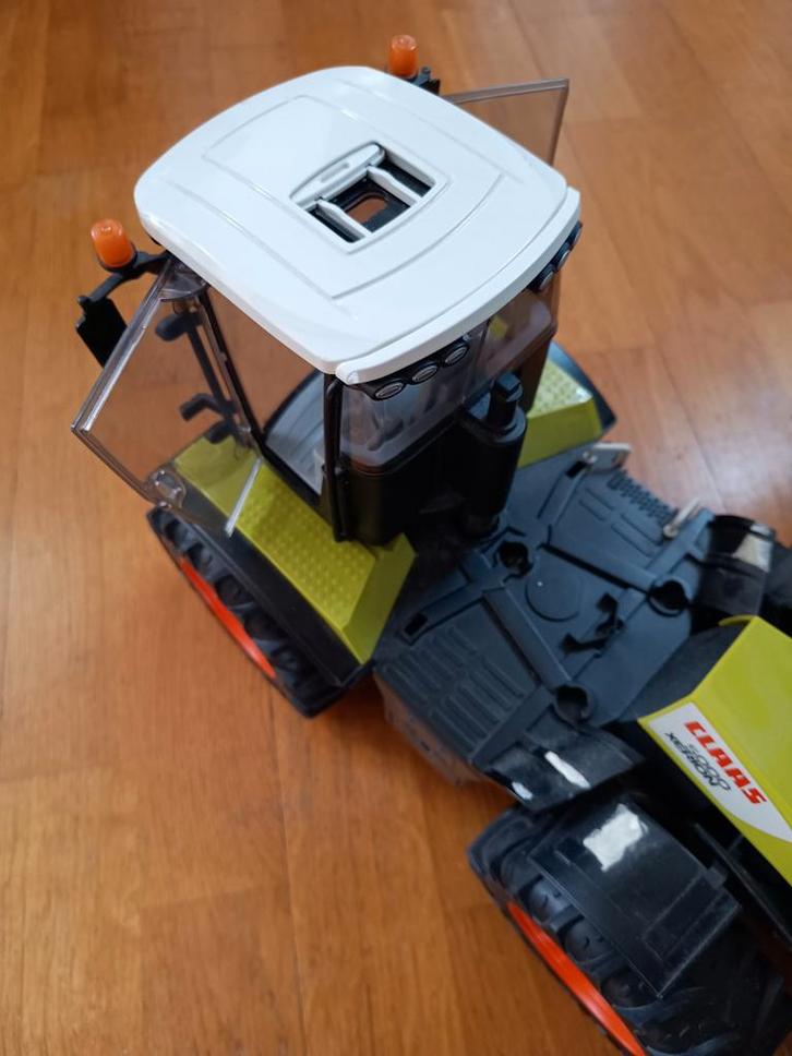 Tractor Claas xerion 5000/Bruder . Lichtgroen met wit., Kinderen en Baby's, Speelgoed | Speelgoedvoertuigen, Ophalen