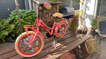 Mooie roze loekie pick up fiets in perfecte staay beschikbaar voor biedingen