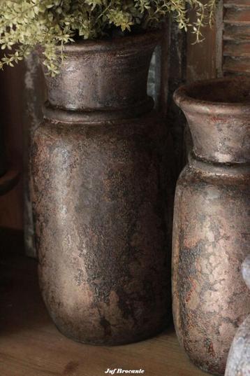 Stoere hoge vaas en middel vaas sober, stoer beschikbaar voor biedingen