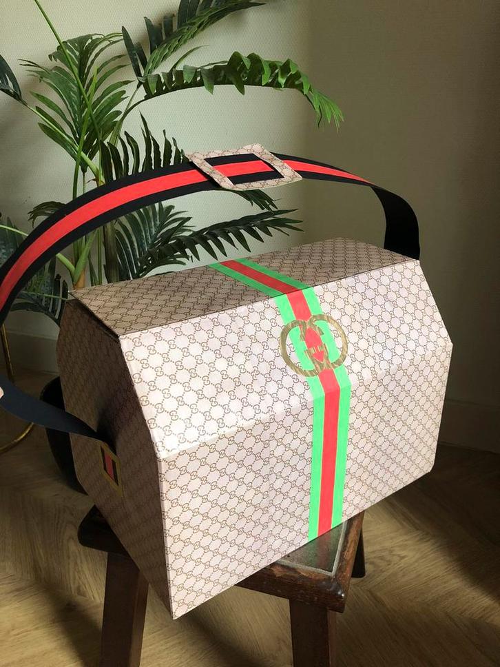 Gucci tas Sinterklaas surprise XL, Diversen, Sinterklaas, Zo goed als nieuw, Ophalen of Verzenden