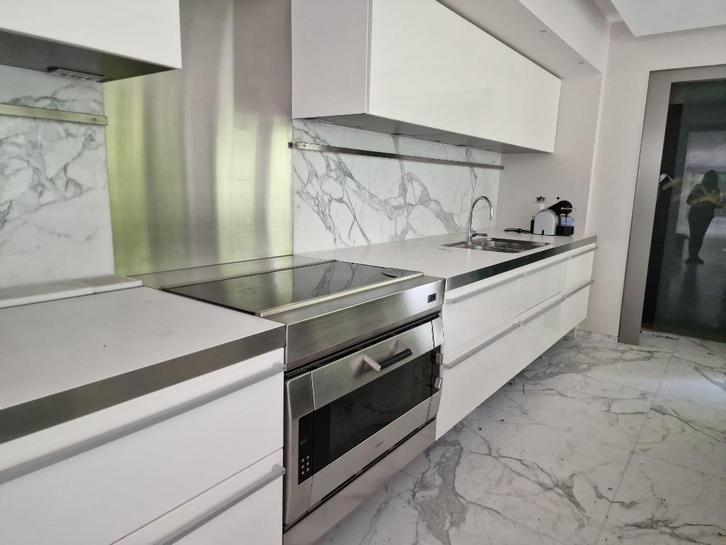Boffi MEGA keuken met diverse Miele en Gaggenau  apparatuur, Huis en Inrichting, Keuken | Keukenelementen, Gebruikt, Minder dan 100 cm