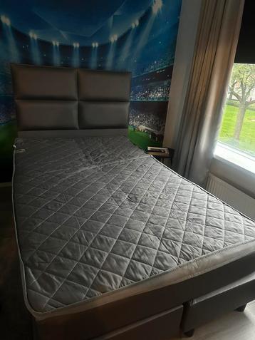 Topper matras 6 cm dik - zo goed als nieuw beschikbaar voor biedingen