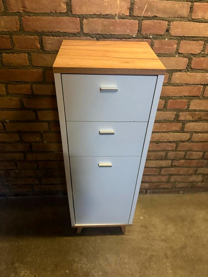 Witte ladekast met houten blad, Huis en Inrichting, Kasten | Dressoirs, Zo goed als nieuw, Minder dan 50 cm, 25 tot 50 cm, Met lade(s)