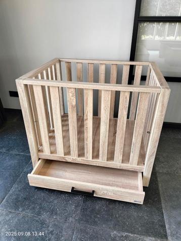 TWF box in houtlook beschikbaar voor biedingen
