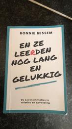 Bonnie Bessem - En ze leerden nog lang en gelukkig, Achtergrond en Informatie, Ophalen of Verzenden, Zo goed als nieuw, Overige onderwerpen