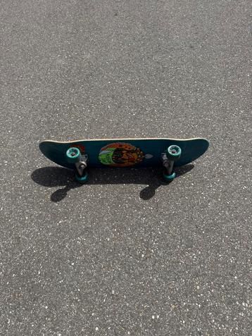 Skateboard beschikbaar voor biedingen