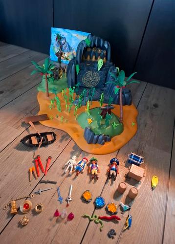 Playmobil schatteneiland/ pirateneiland beschikbaar voor biedingen