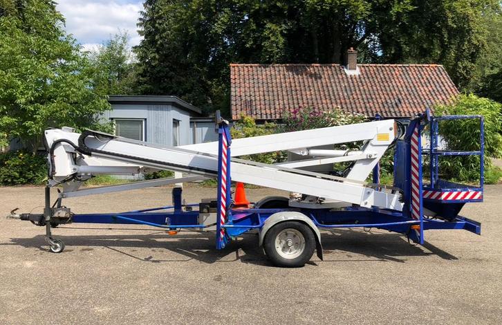 Custers 230v 17 meter aanhangerhoogwerker hoogwerker, Doe-het-zelf en Verbouw, Overige Doe-het-zelf en Verbouw, Gebruikt, Ophalen