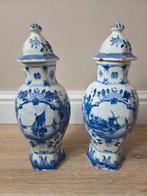 Delfts Blauw Vazen met Deksel - Set van 2, Antiek en Kunst, Antiek | Keramiek en Aardewerk, Ophalen