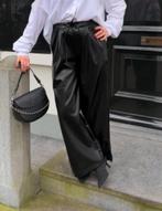 CHPTR-S - Faux leren broek maat 38 & 40 - Nieuw €230 CHPTRS, Maat 38/40 (M), Zwart, Nieuw, Ophalen of Verzenden