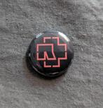 Rammstein Band button – 25mm button / speld / pin, Verzamelen, Speldjes, Pins en Buttons, Verzenden, Nieuw, Overige onderwerpen