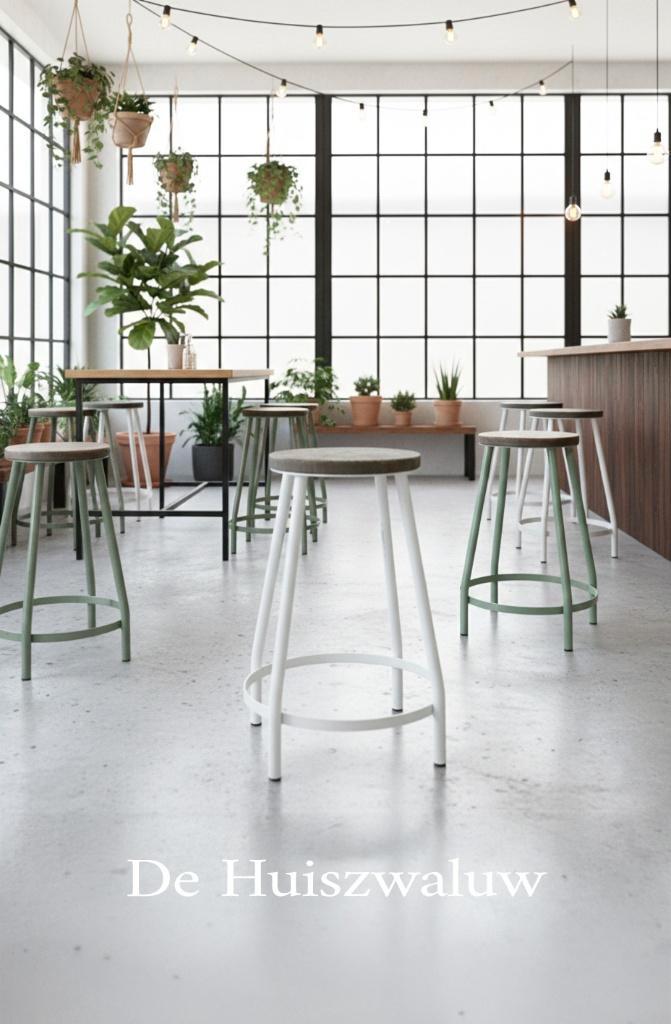 Horeca / event krukjes 52 cm – super stapelbaar 3 kleuren, Huis en Inrichting, Krukjes, Gebruikt, Staal, Ophalen of Verzenden