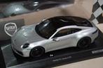 SALE !! PORSCHE 911 CARRERA 4 GTS 2020 SILVER Minichamps WRH, Hobby en Vrije tijd, Modelauto's | 1:18, Ophalen of Verzenden, Zo goed als nieuw