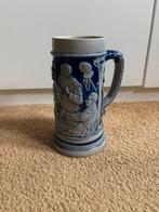 Oude bierpul met reliëf, Antiek en Kunst, Antiek | Keramiek en Aardewerk, Ophalen of Verzenden