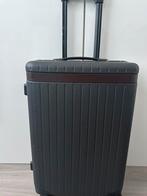 Carl friedrik, Verzenden, Zo goed als nieuw, Leer