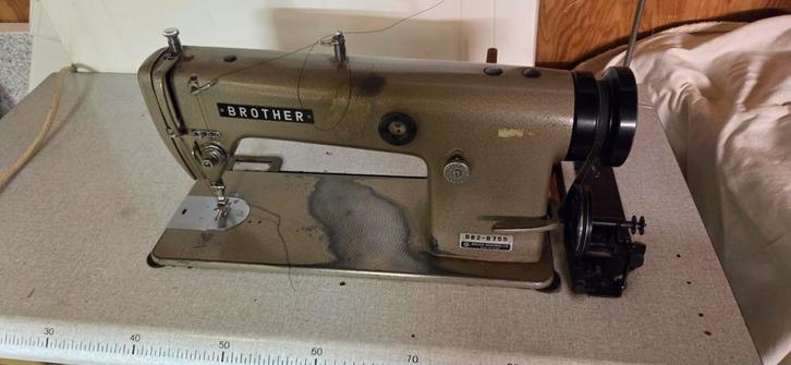 Industriële Brother naaimachine, Hobby en Vrije tijd, Naaimachines en Toebehoren, Gebruikt, Naaimachine, Brother, Industrieel
