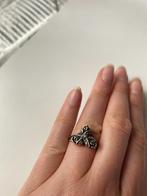 Zilveren ring keltisch zilver, Sieraden, Tassen en Uiterlijk, 18 tot 19, Gebruikt, Ophalen of Verzenden, Dame