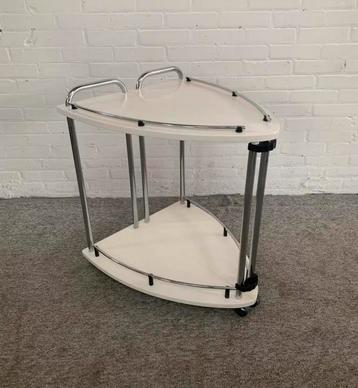 Serveerwagen G. del Pedro Casamania Italië Serving trolley beschikbaar voor biedingen
