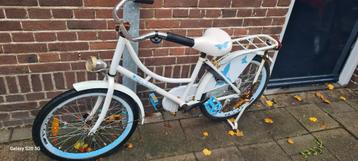 Meisjes fiets 22 inch beschikbaar voor biedingen