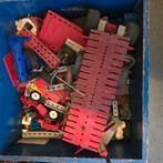 2 bakken  met fisher technik, Hobby en Vrije tijd, Modelbouw | Auto's en Voertuigen, Ophalen of Verzenden, Groter dan 1:32, Truck