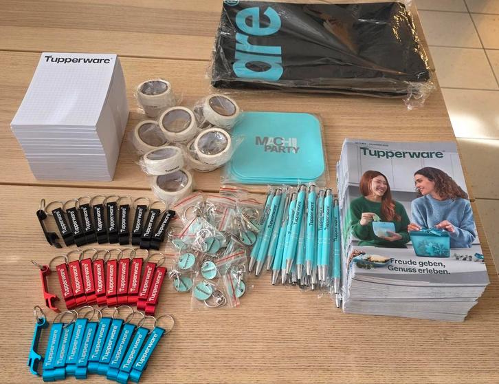 TUPPERWARE sleutelhangers-pen-potopener-diepvries etiketten, Huis en Inrichting, Keuken | Tupperware, Nieuw, Overige typen, Ophalen of Verzenden