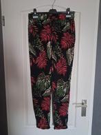 Broek NED  Maat : M Kleur : zwart rood groen, Kleding | Dames, Broeken en Pantalons, Maat 38/40 (M), Zwart, Ophalen of Verzenden