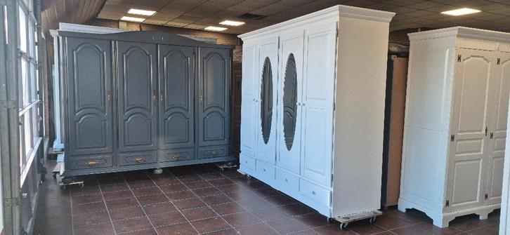 Vintage brocante garderobe slaapkamer kasten, kledingkasten, Antiek en Kunst, Antiek | Meubels | Kasten, Ophalen