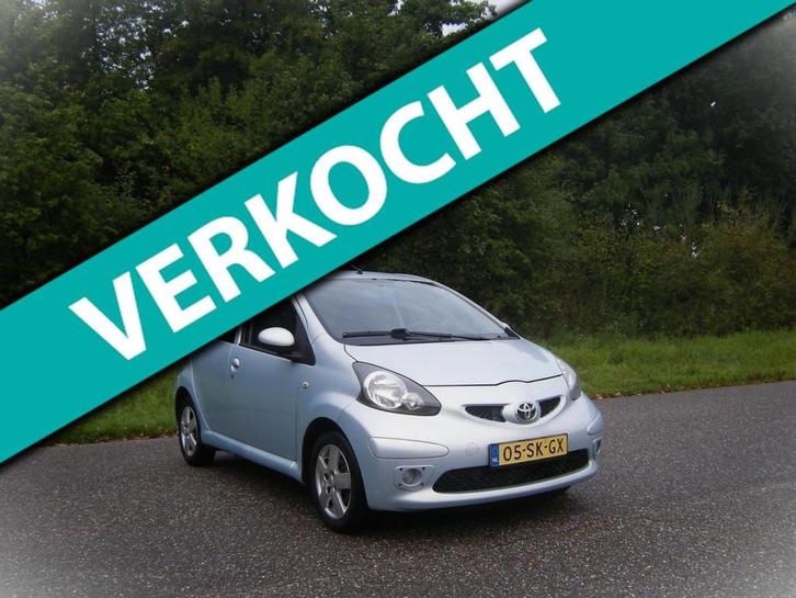 Toyota Aygo 1.0-12V Sport . Airco . 5 drs . LMV . Toeren tel, Auto's, Toyota, Bedrijf, Te koop, Aygo, ABS, Airbags, Airconditioning