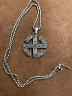 Zilverkleurige Keltische Kruis Hanger Ketting, Sieraden, Tassen en Uiterlijk, Kettingen, Nieuw, Ophalen of Verzenden, Zilver, Overige materialen