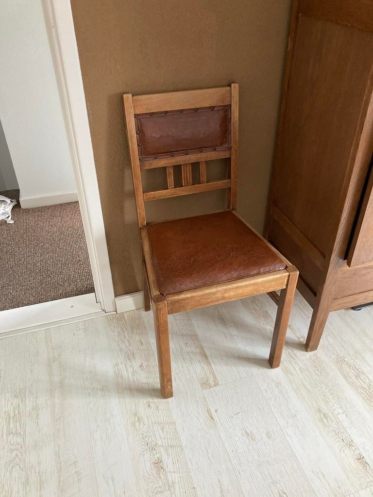 Leuk antiek stoeltje, Antiek en Kunst, Antiek | Meubels | Stoelen en Banken, Ophalen