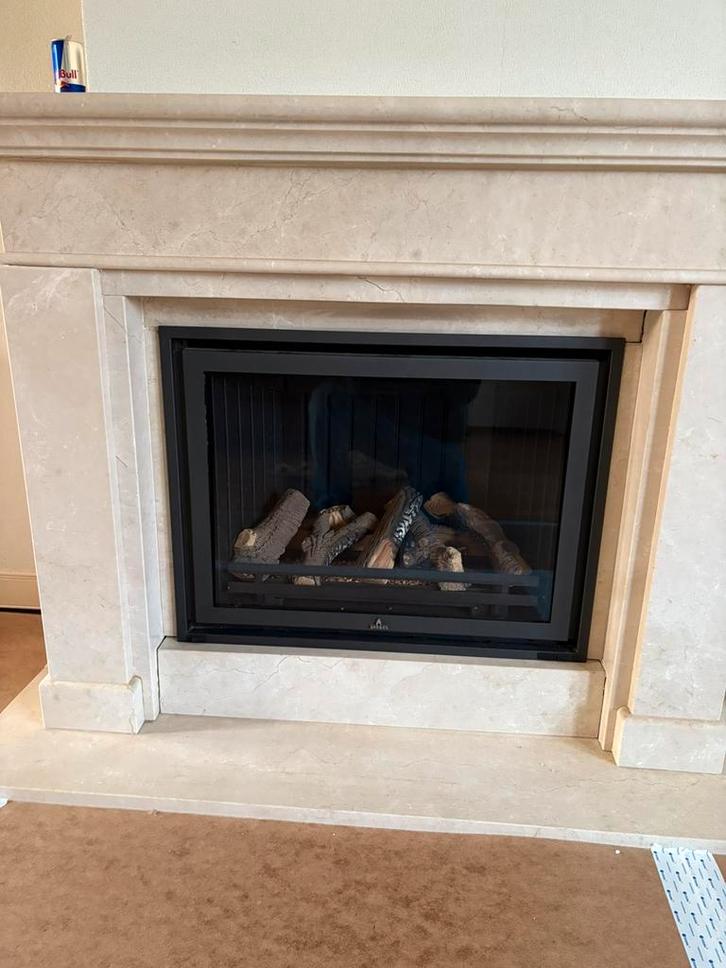 Gas openhaard met hardstenen ombouw, Huis en Inrichting, Haarden, Zo goed als nieuw, Gashaard, Verzenden