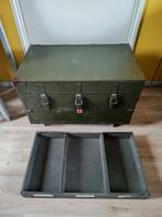 Oude medicijn/instrumenten transport kist/kast, Ophalen