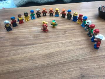 Lego Duplo poppetjes figuren per stuk te koop aan €2 of €2,5 beschikbaar voor biedingen