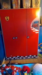 Kinder kleding kast 2meter hoogte breedte 150 diepte 50cm, Ophalen