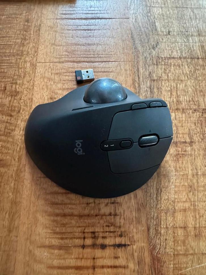 Logitech MX Ergo Draadloze Trackball Muis - Ergonomisch, Computers en Software, Muizen, Zo goed als nieuw, Muis, Rechtshandig