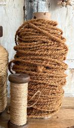 Touw op oude klossen - vintage brocante, Ophalen of Verzenden