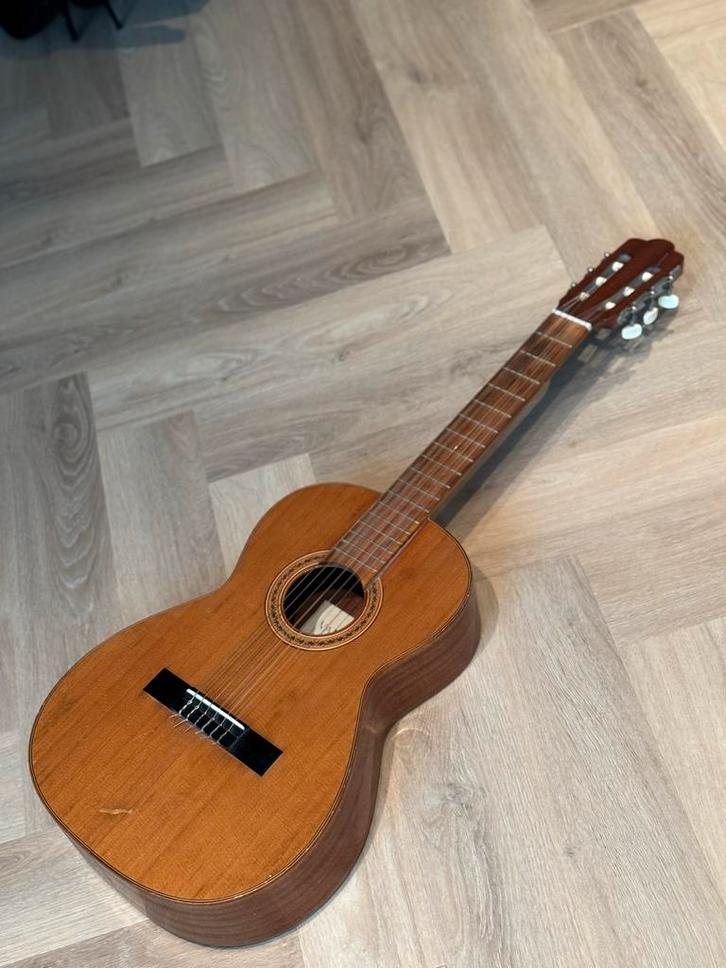 Valencia Gitaar - Klassiek model, Muziek en Instrumenten, Snaarinstrumenten | Gitaren | Akoestisch, Gebruikt, Klassieke of Spaanse gitaar