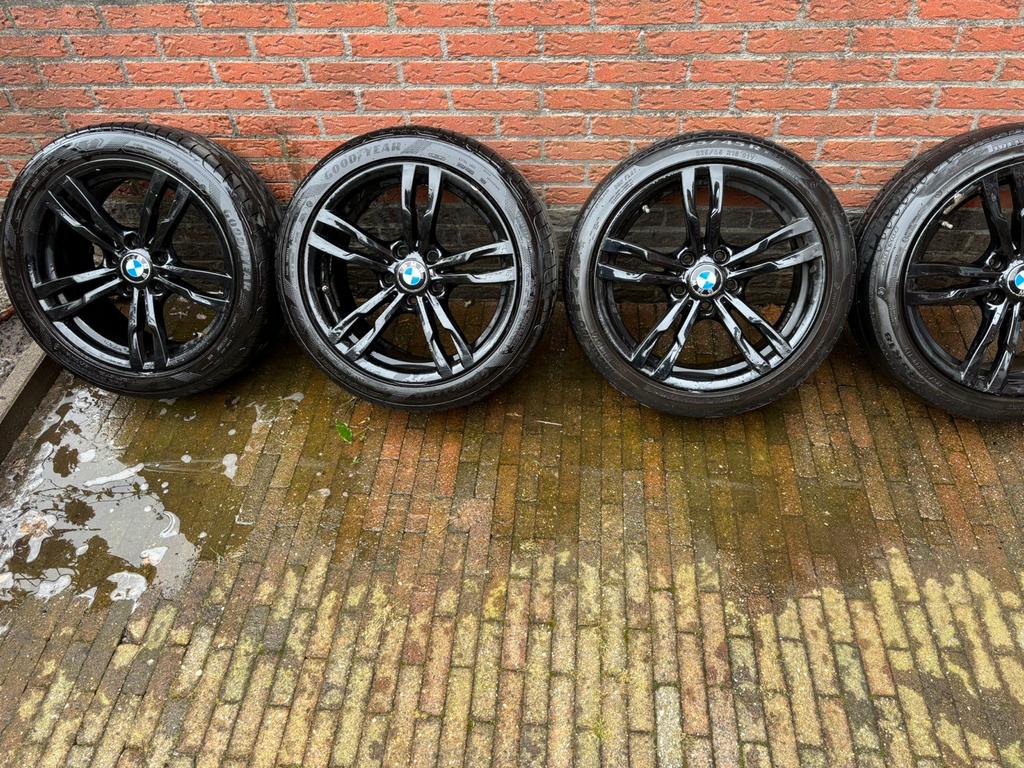 18 inch BMW Velgen met Zomerbanden, Ophalen, 18 inch, Gebruikt, Banden en Velgen