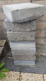 Gratis: 7 gladde tegeltjes 15- bij 15cm, Ophalen, Zo goed als nieuw, Beton, Minder dan 100 cm