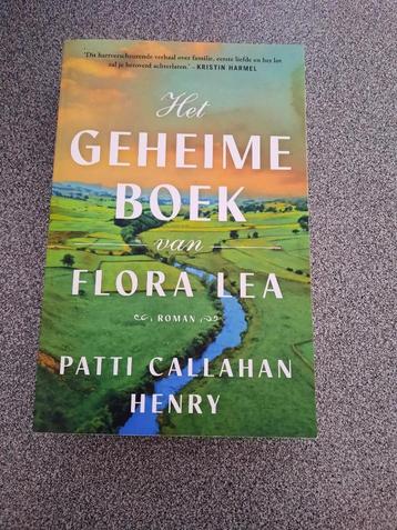 Patti Callahan Henry - Het geheime boek van Flora Lea beschikbaar voor biedingen