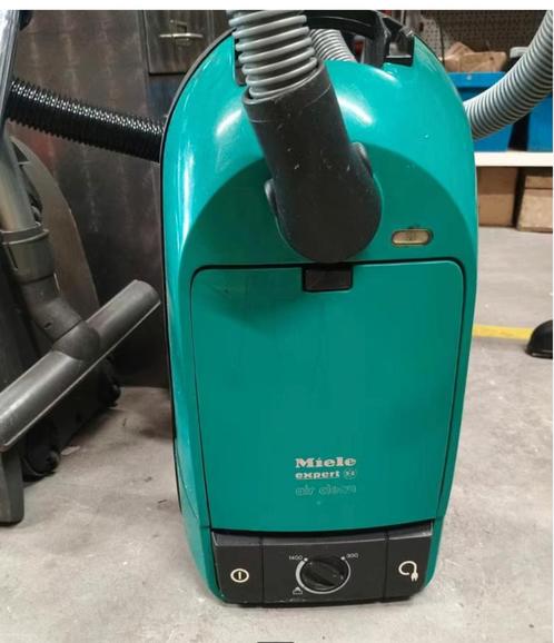 stofzuiger diverse modellen 25 euro per stuk, Witgoed en Apparatuur, Stofzuigers, Gebruikt, Stofzuiger, 1600 tot 2000 watt, Ophalen