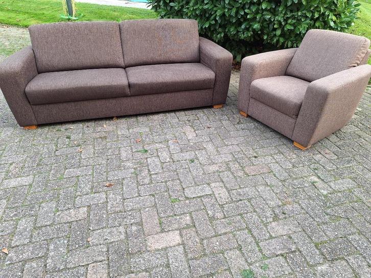 Prachtige grote bank en/of stoel in bruin stof. /bankstel, Huis en Inrichting, Stoelen, Zo goed als nieuw, Eén, Hout, Stof, Bruin