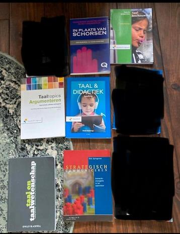 Studieboeken Lerarenopleiding Nederlands beschikbaar voor biedingen