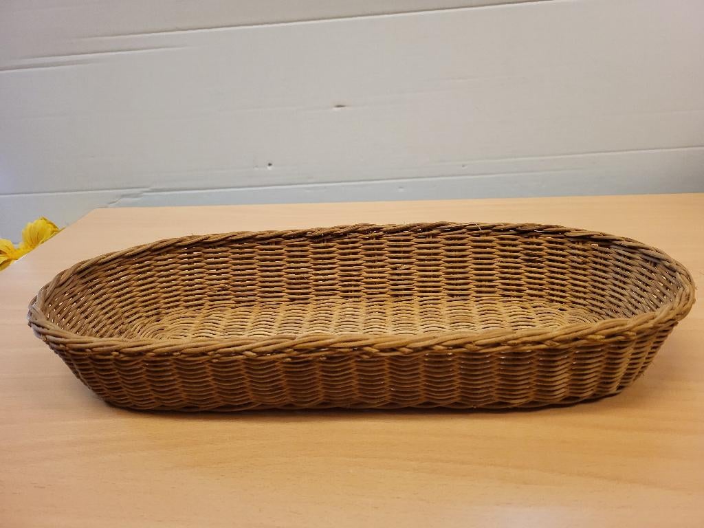 Broodmandje o.d.                  Maat: 45 x 14 cm met een, Ophalen of Verzenden, Gebruikt