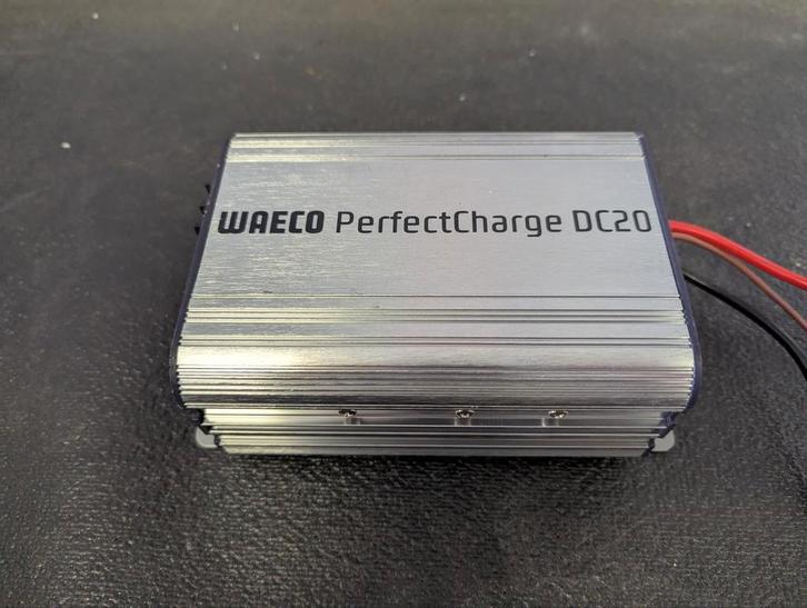 WAECO PerfectCharge DC20 12V 20A accu lader charger, Caravans en Kamperen, Camper-accessoires, Gebruikt, Ophalen of Verzenden