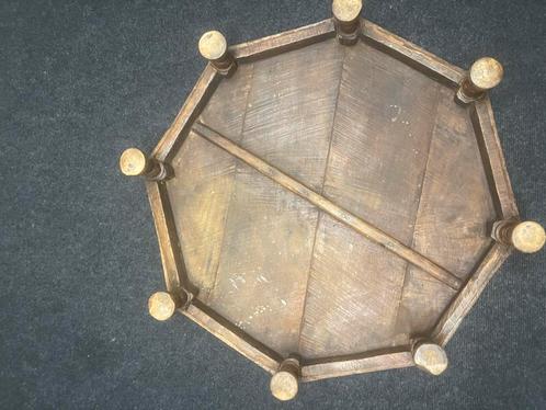 Oude Indiase Bajot Tafel Houtsnijwerk, Antiek en Kunst, Antiek | Meubels | Tafels, Ophalen of Verzenden