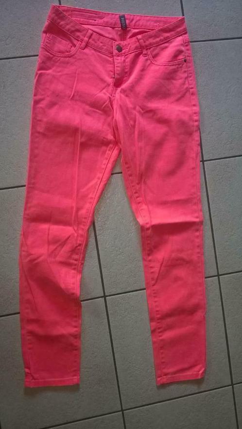 fel roze/rode broek Hema maat 40, Kleding | Dames, Spijkerbroeken en Jeans, Zo goed als nieuw, W30 - W32 (confectie 38/40), Ophalen of Verzenden